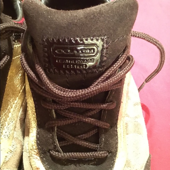 COACH SHOES SIZE 61/2 IN GREAT PRE-LOVED CONDITION - Picture 3 of 12